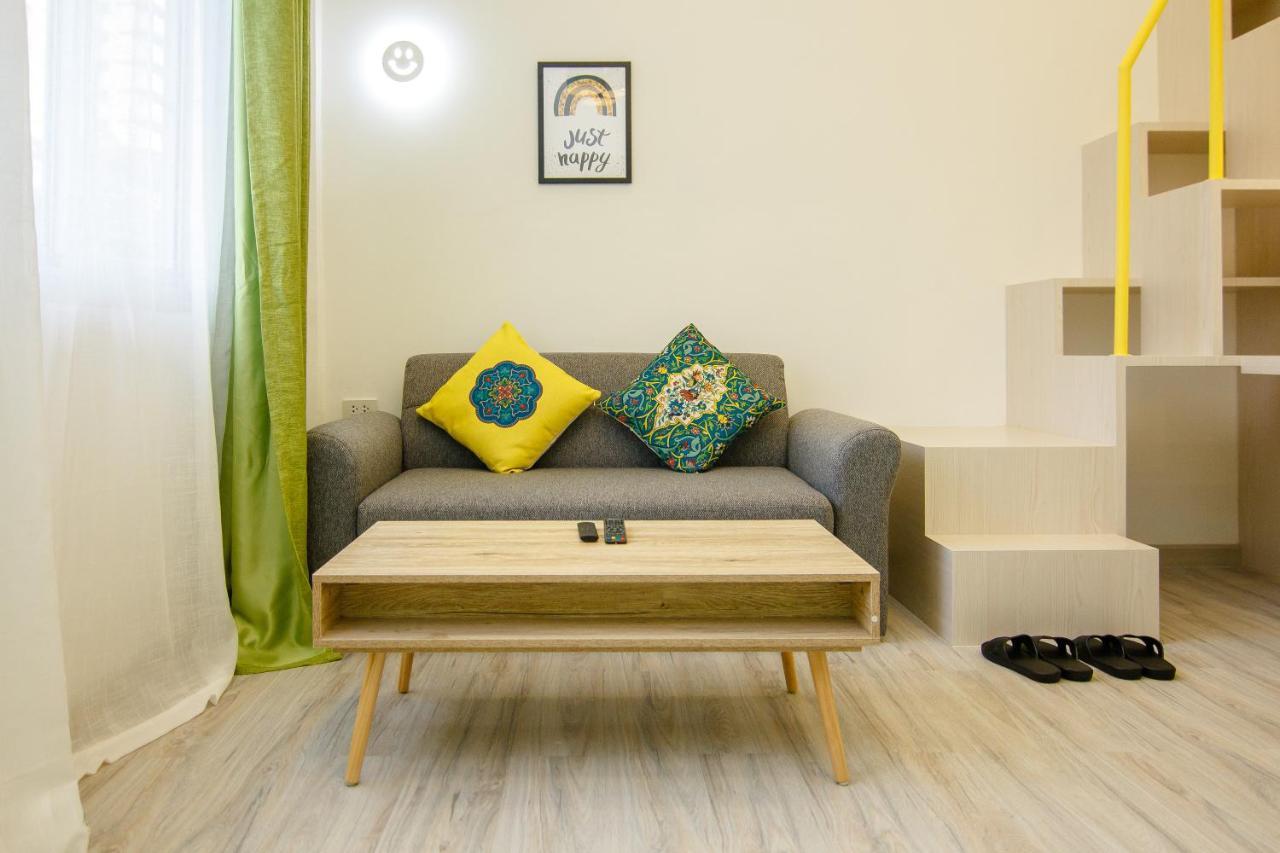 Хостел Folk Poshtel Asok Бангкок Экстерьер фото